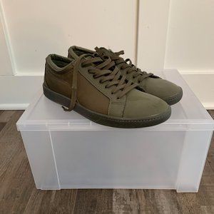 🔥Like new ALDO low stop sneakers🔥